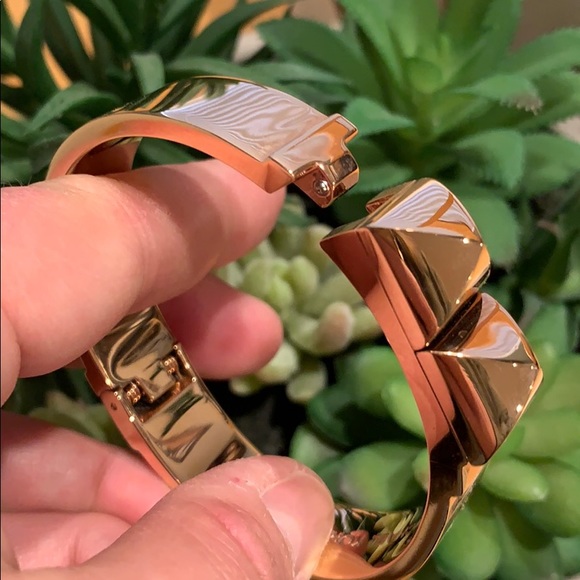 ✨Michael Kors Bracelet - Rose Gold - Picture 5 of 8